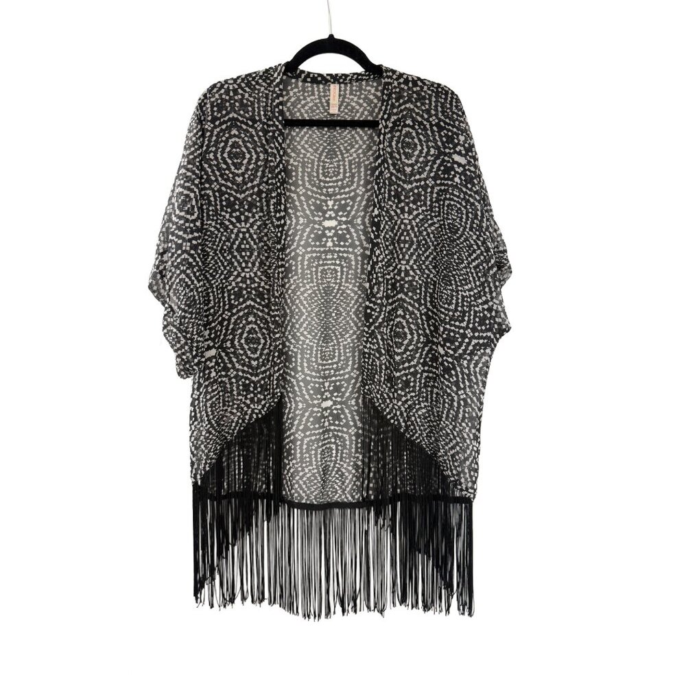 🖤 Xhilaration Fringe Kimono – Size XS 🖤